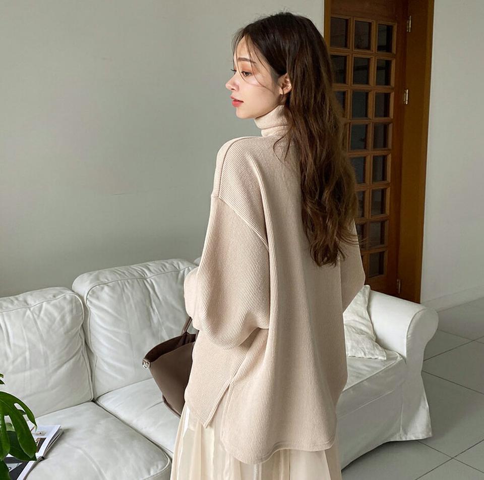 ルーズタートルネック長袖Tシャツ・全4色・t00115 レディース 【tops】 トップス Tシャツ 長袖 タートルネック 保温性 あたたかい オーバーフィット カジュアル ベーシック デイリー 冬 春 秋 韓国ファッション ハイホリHIHOLLI