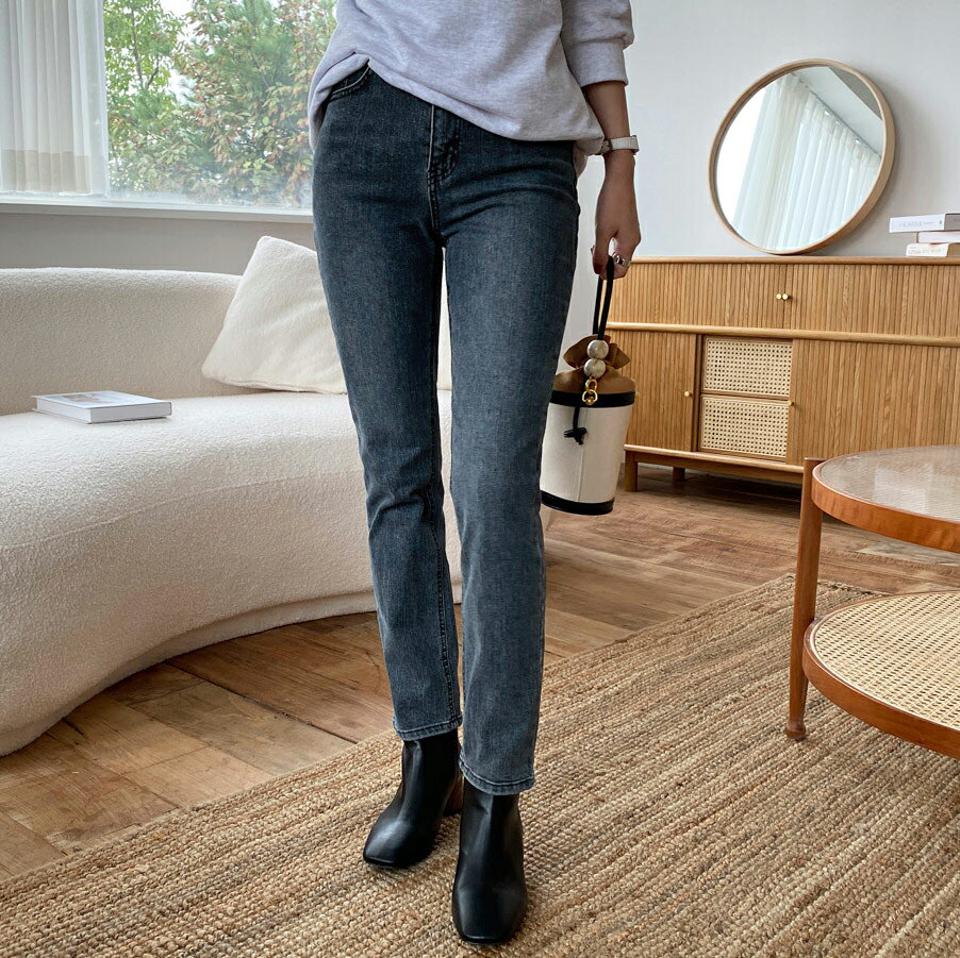 ストレートデニムパンツ・全1色・t70528 レディース 【pt】 ボトムス ロング ロングパンツ デニムパンツ デニム ストレート セミハイウエスト ハイウエスト ベーシック 体型カバー 着痩せ 長足 春 秋 韓国ファッション ハイホリHIHOLLI