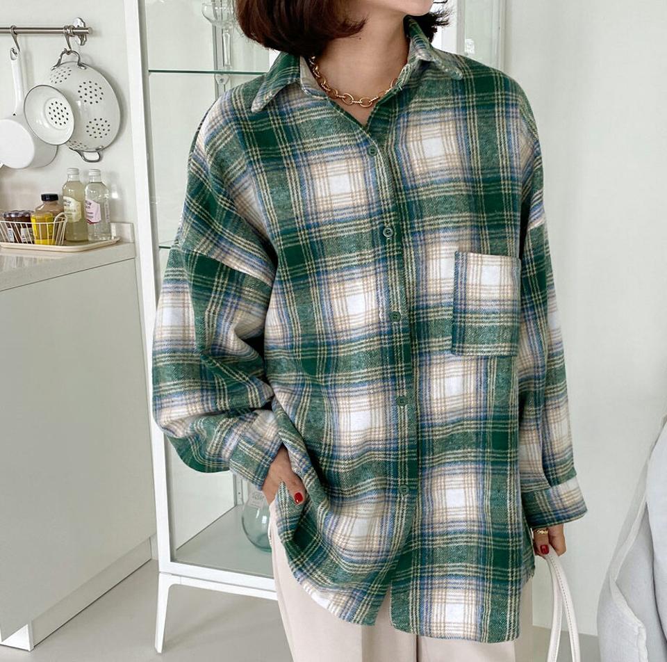 ルーズフィットチェックシャツ・全4色・t66036 レディース 【bl】韓国ファッション トップス シャツ 長袖 カラーネックク チェックシャツ アンバランス丈 上品 ボタン シンプル カジュアル ルーズ 体型カバー ガーリー 秋 春