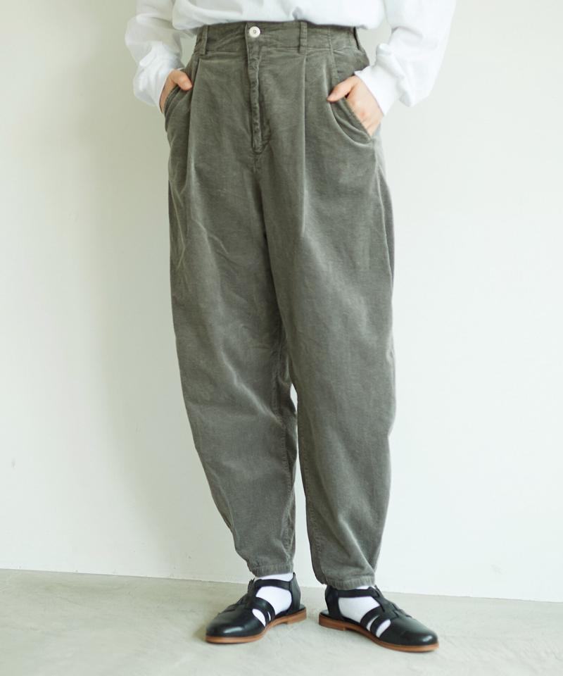 顔料染コーデュロイ 裾たまりパンツ（note et silence.）