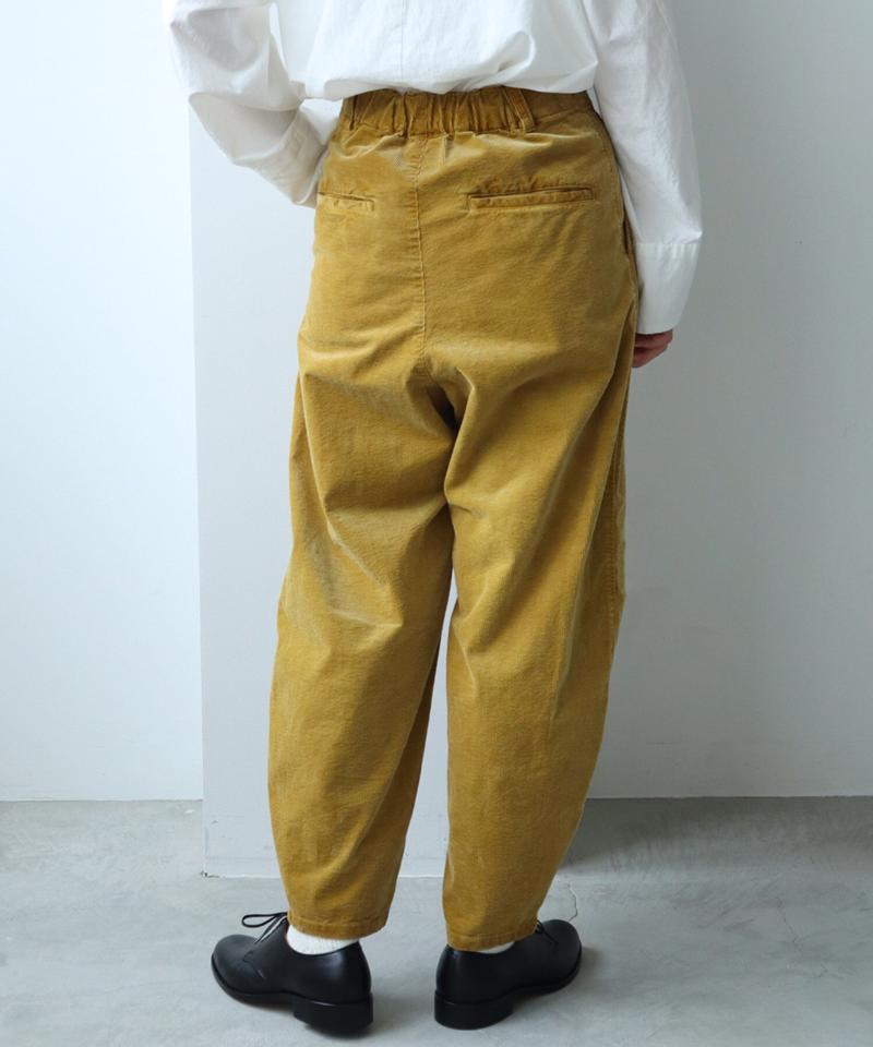 顔料染コーデュロイ 裾たまりパンツ（note et silence.）