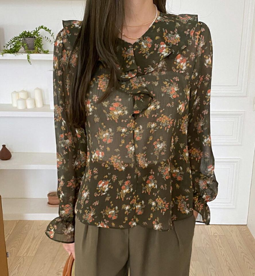 フリルネックフローラルブラウス・全3色・00441 レディース 【bl】 トップス ブラウス 長袖 フリルネック フローラル 花柄 フラワー Vネック フリル デコルテ ガーリー フェミニン カジュアル 春 秋 韓国 ファッション ハイホリHIHOLLI