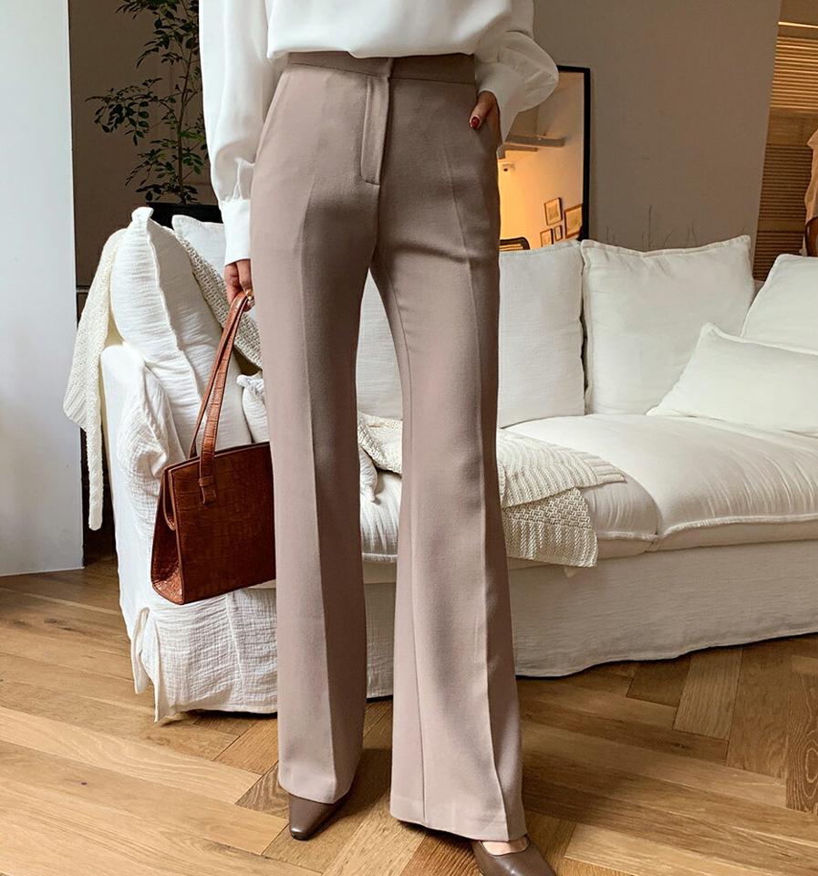 フレアロングスラックス・全3色・b58292 レディース 【pt】韓国ファッション ボトムス ロング ロングパンツ スラックスパンツ スラックス フレア ロング丈 ダーツ ポケット 無地 シンプル 足長 美脚 フェミニン 秋 春