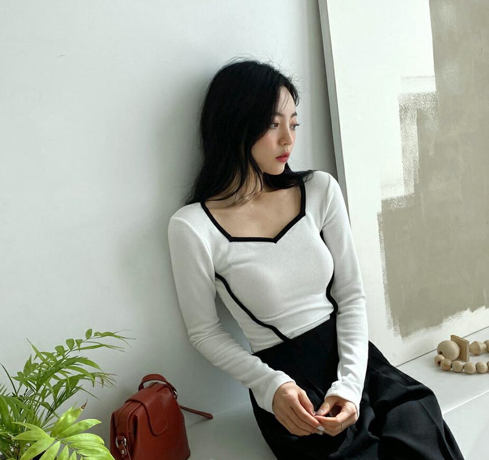 配色スリムラインクロップドTシャツ・全3色・t65619 レディース 【tops】韓国ファッション トップス Tシャツ 大人 長袖 ハートネック クロップド丈 スリット シンプル カジュアル スリム 体型カバー 細身 フェミニン デイリー 上品 秋 春