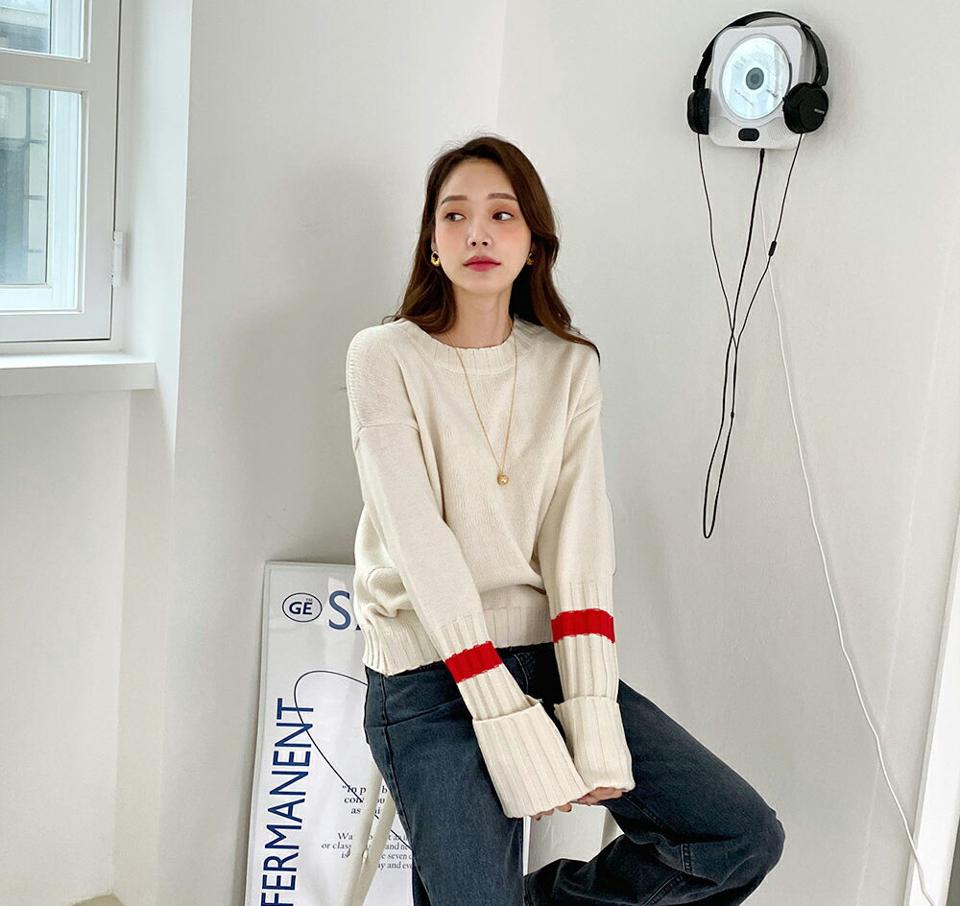 レッド配色ニット・全3色・t70478 レディース 【tops】 トップス ニット 長袖 ラウンドネック 配色 ロールアップ ルーズ ゆったり パターン 上品 スリム あたたかい カジュアル 体型カバー 冬 春 秋 韓国ファッション ハイホリHIHOLLI