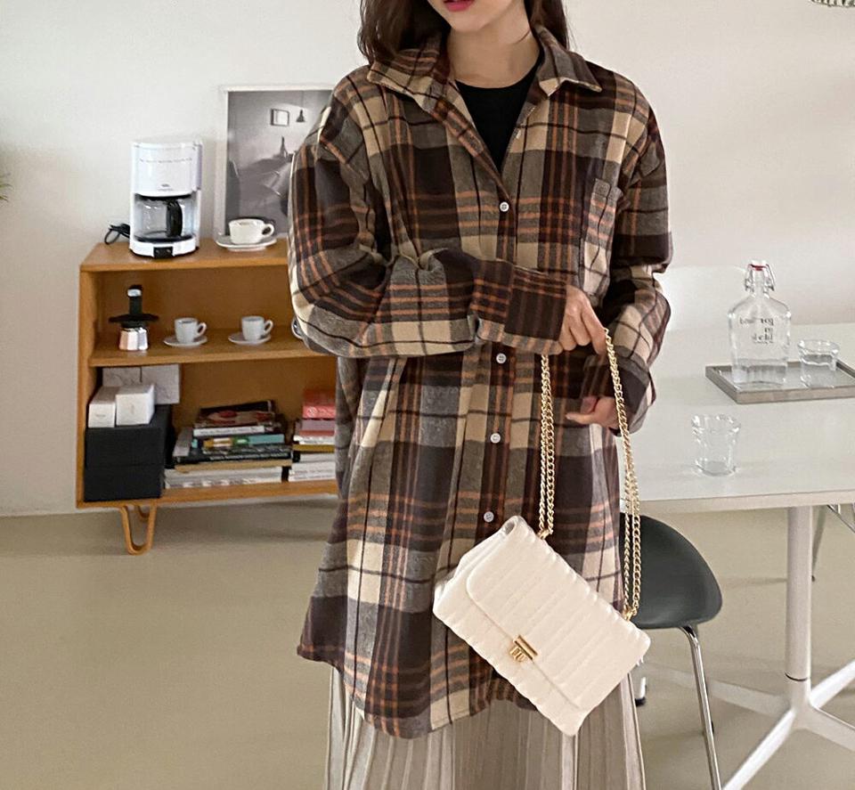 即日配送 チェックロングシャツ・全3色・t62964 レディース 【bl】韓国ファッション トップス シャツ 長袖 カラーネックク チェックシャツ アンバランスな丈 ロングシャツ 厚手 上品 ボタン ポケット シンプル カジュアル ルーズ 体型カバー ガーリー 秋 冬