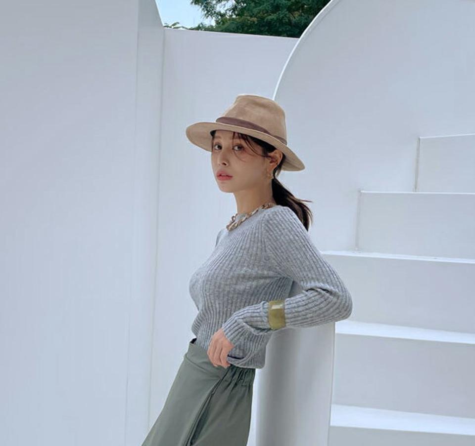 即日配送 スリムフィットボートネックニット・t00148 レディース 【tops】 トップス ニット 長袖 ボートネック リブ スリム フィット あたたかい カジュアル 体型カバー 秋 冬 韓国ファッション ハイホリHIHOLLI