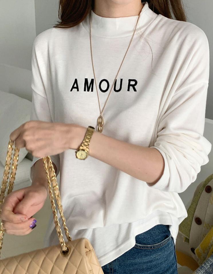 裏起毛AMOUR刺繍ハーフネックTシャツ・全3色・b00147 レディース 【tops】 トップス Tシャツ 長袖 裏起毛 刺繍 ハーフネック ラウンドネック ルーズ ゆったり あたたかい カジュアル 体型カバー 秋 冬 韓国ファッション ハイホリHIHOLLI