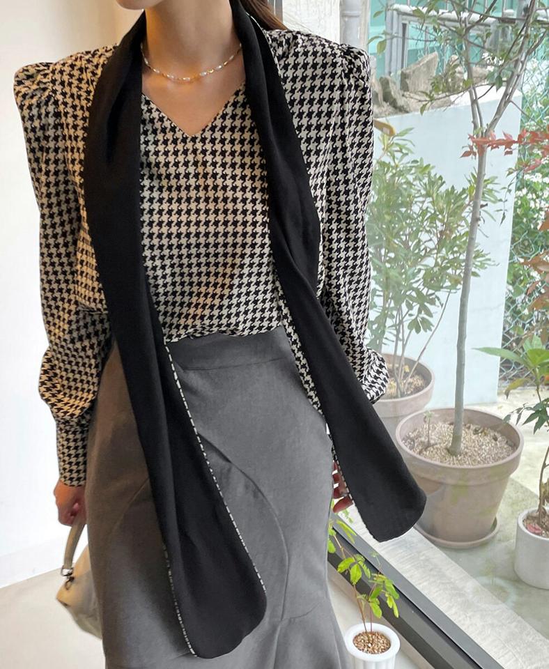ハウンドトゥーススカーフブラウス・全2色・b00156 レディース 【bl】 トップス ブラウス 長袖 ハウンドトゥース スカーフ ワイド ストラップ Vネック オフィスカジュアル 大人 フェミニン 秋 冬 韓国ファッション ハイホリHIHOLLI