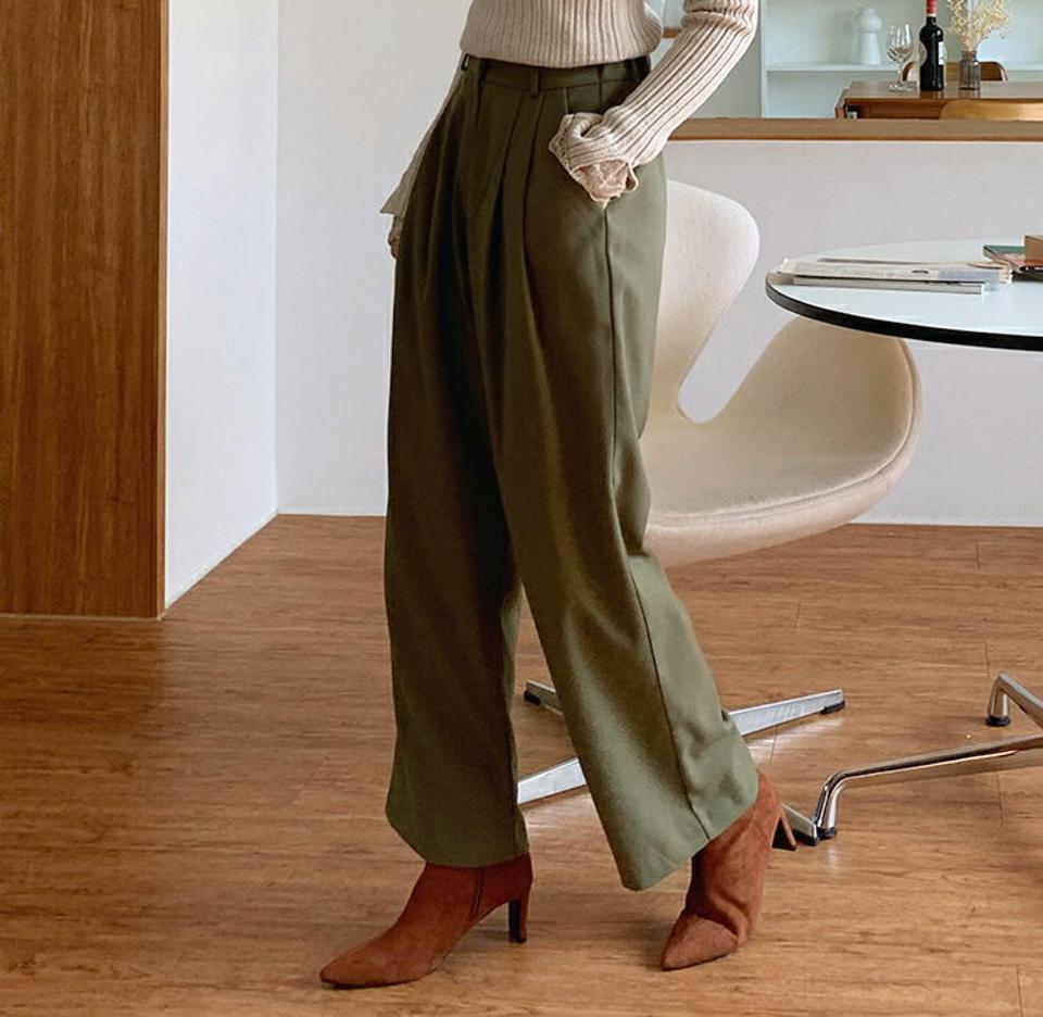 タックワイドスラックスパンツ・全3色・t70675 レディース 【pt】 ボトムス ロング ロングパンツ タック ワイド スラックス ツータック スリム 楽ちん カジュアル ストレート 体型カバー 着痩せ 長足 秋 冬 韓国ファッション ハイホリHIHOLLI