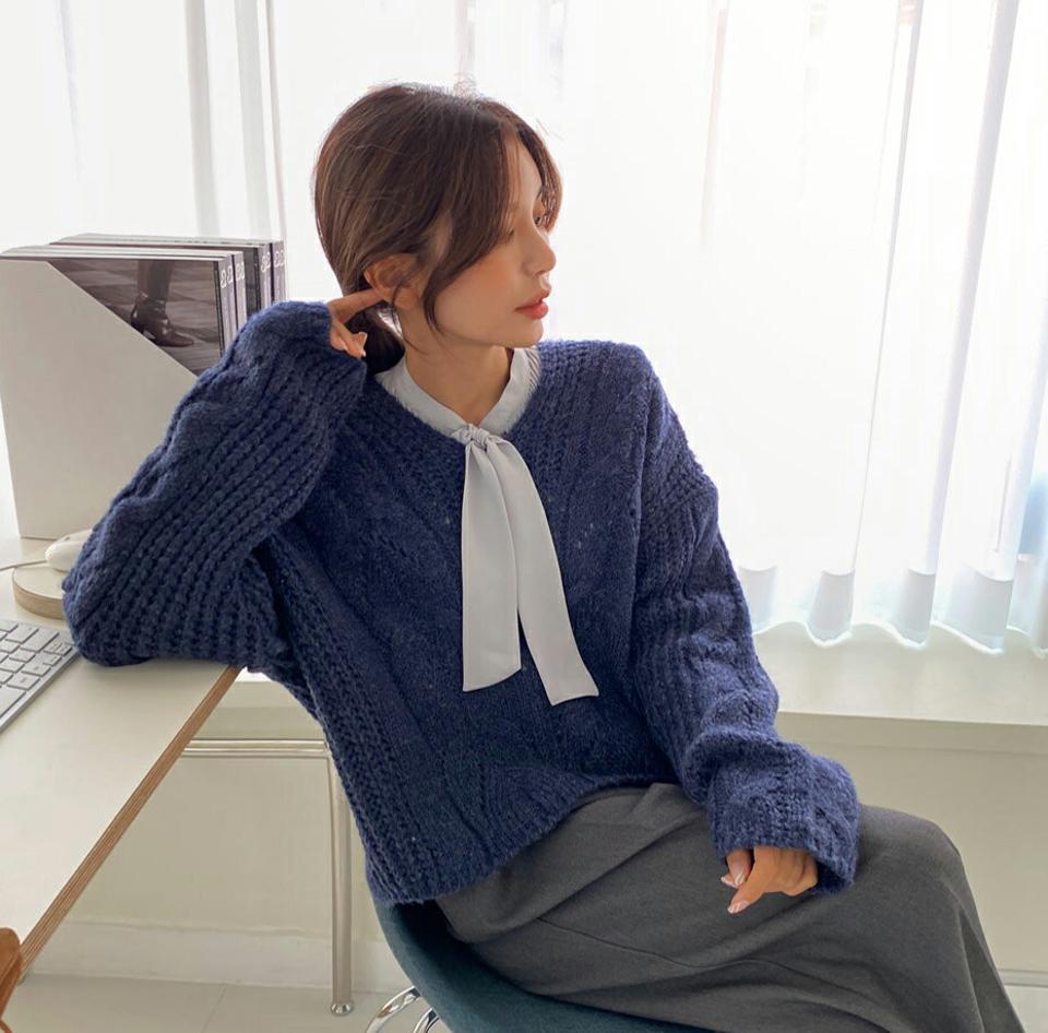 【マラソン特価】≪人気商品再入荷≫Vネックケーブルニット・全6色・t65657 レディース 【tops】韓国ファッション トップス ニット 長袖 Vネック ツイスト ケーブル編み ルーズ シンプル ドロップショルダー ざっくり カラーニット インしない フェミニン 上品 秋 冬 セール