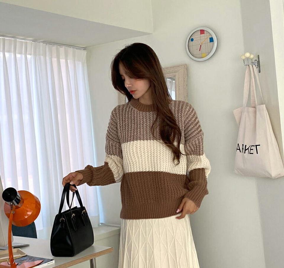 トリプルコントラストニット・全2色・b65673 レディース 【tops】韓国ファッション トップス ニット 大人 長袖 ラウンドネック ルーズ トリプルコントラスト シンプル カジュアル フェミニン 上品 デイリー 秋 冬