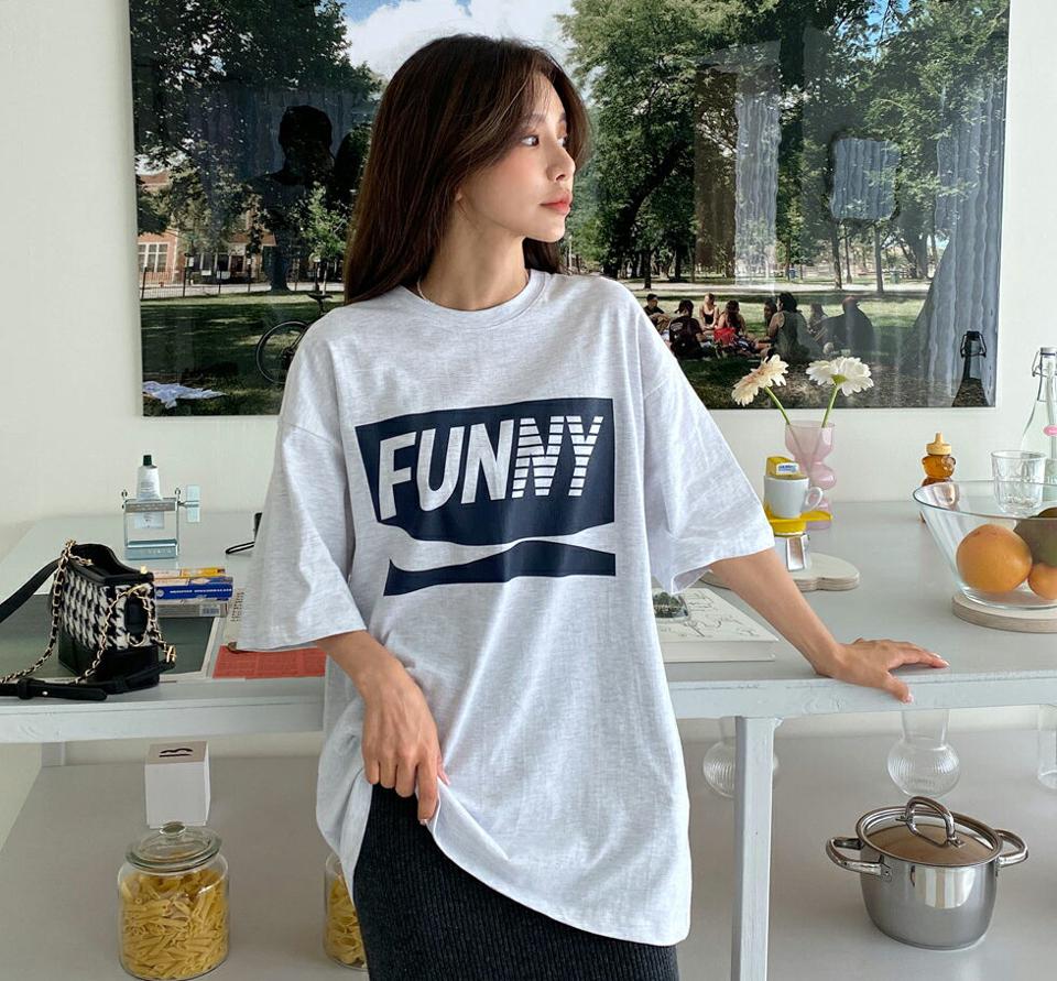 FUNNYオーバーフィット半袖Tシャツ・全3色・t65676 レディース 【tops】韓国ファッション トップス Tシャツ 大人 半袖 ラウンドネック レタリング シンプル オーバーサイズ カジュアル ルーズ 体型カバー 細身 フェミニン デイリー 上品 夏 秋