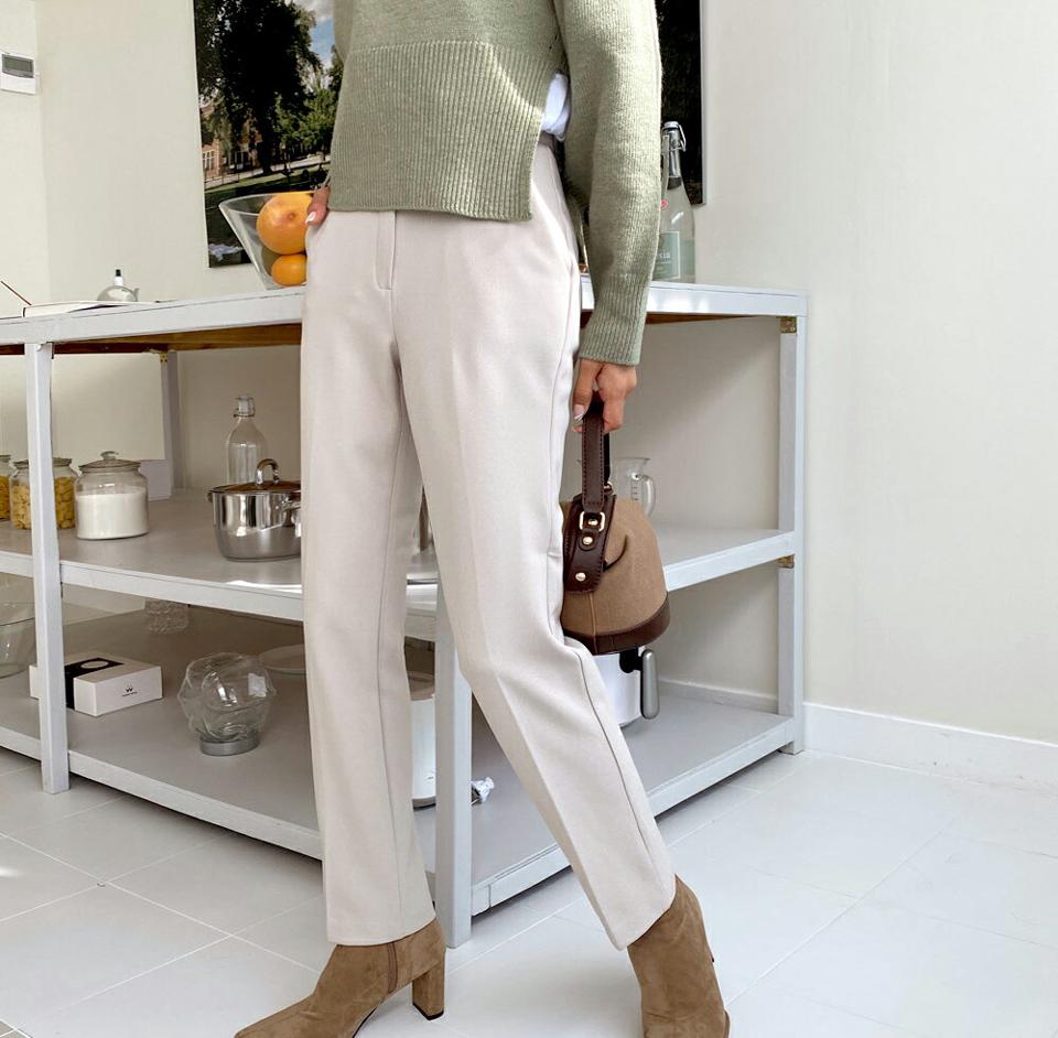 裏起毛スリムスラックスパンツ・全3色・b65666 レディース 【pt】韓国ファッション ボトムス ロング ロングパンツ スラックスパンツ スラックス 裏起毛 スリム 無地 単色 ベーシック ロング丈 シンプル 足長 美脚 フェミニン 秋 冬