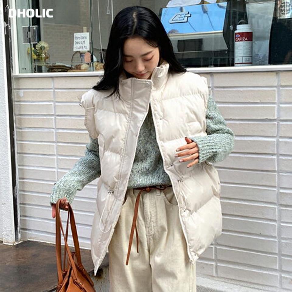 即日配送 中綿ハイネックベスト・全2色・t63012 レディース 【jk】韓国ファッション アウター ベスト スラックス 中綿ベスト ハイネック 中綿 大人 保温性 上品 ポケット シンプル フェミニン カジュアル 高級感 秋 冬【CH】