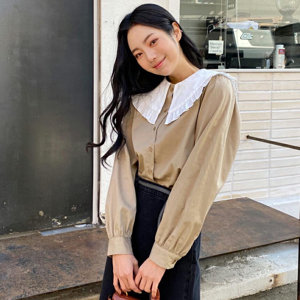 ビッグフリルカラーブラウス・全2色・t62980 レディース 【bl】韓国ファッション トップス ブラウス 長袖 ビッグフリル カラー 大人 上品 無地 ベーシック シンプル フェミニン 体型カバー ガーリー オフィスカジュアル 秋 春