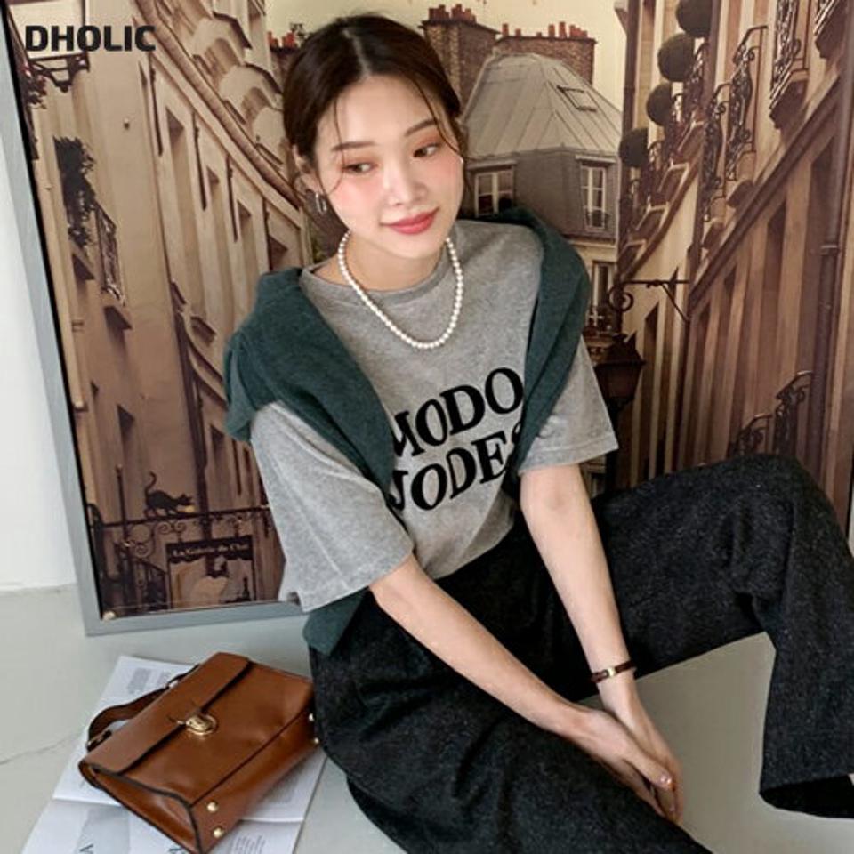 レタリングベルベット半袖Tシャツ・全3色・b00504 レディース 【tops】 トップス Tシャツ 半袖 レタリング ベルベット ラウンドネック ベーシック 上品 スリム カジュアル 体型カバー 春 夏 秋 冬 韓国ファッション ハイホリHIHOLLI