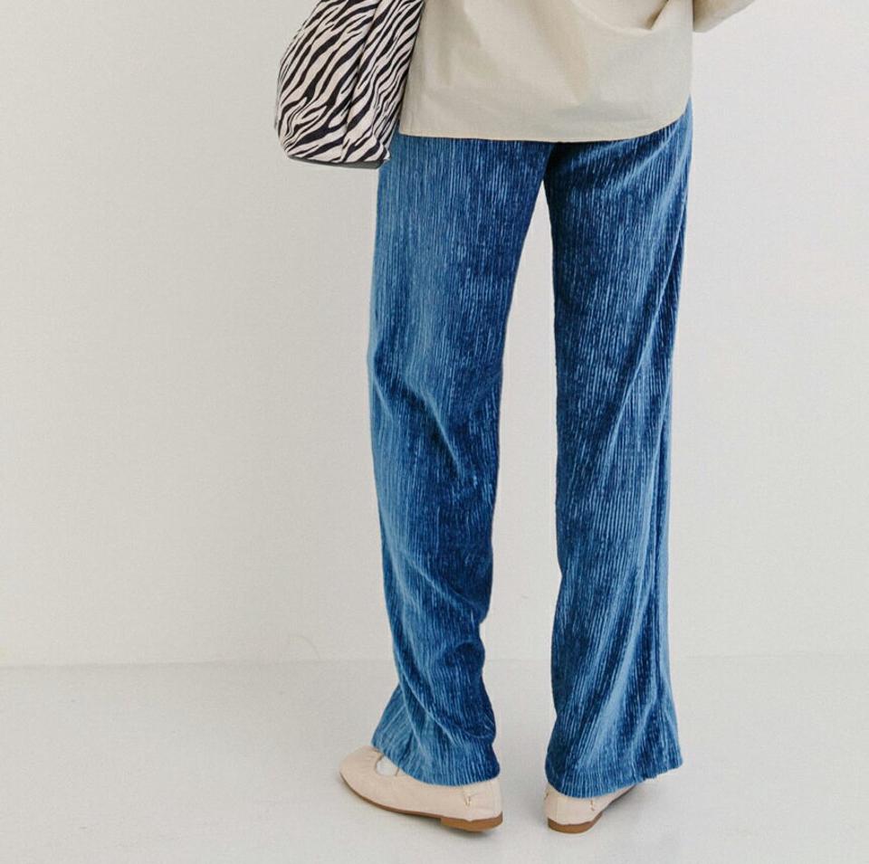 スエード調プリーツパンツ・全4色・t65239 レディース 【pt】韓国ファッション ボトムス パンツ ロング ロングパンツ スエード調 プリーツパンツ ロング丈 ゴム 無地 足長 細身 着痩せ 体型カバー シンプル 秋 冬 NIJU