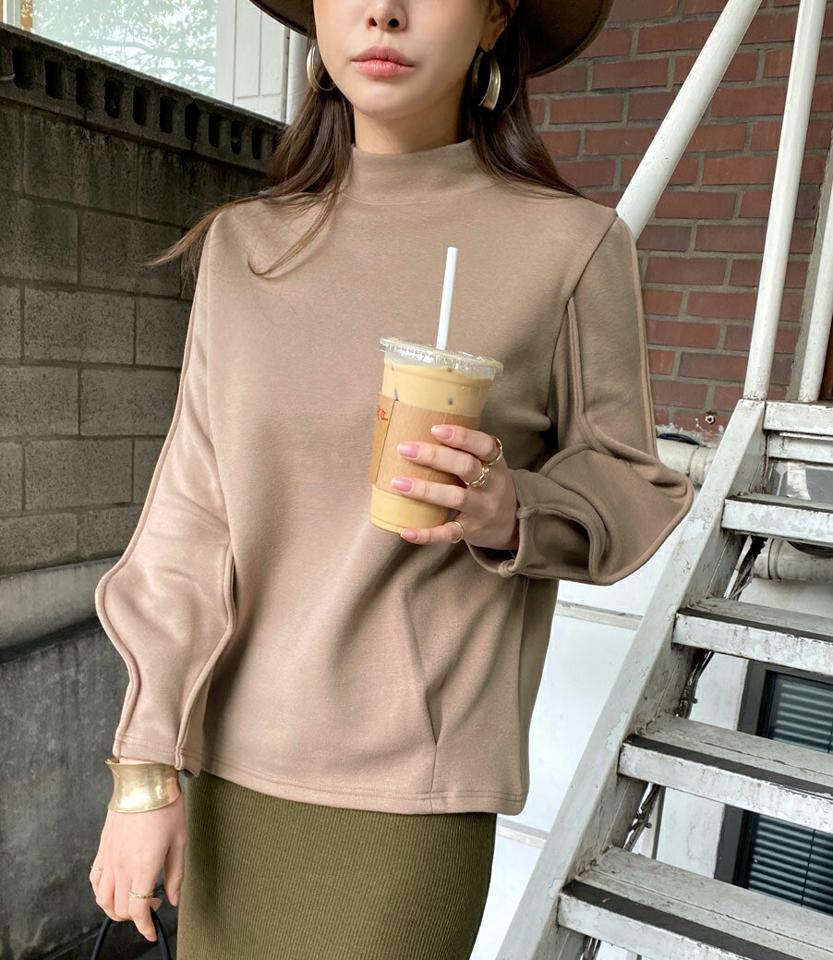 裏起毛バルーンTシャツ・全3色・t70776 レディース 【tops】 トップス Tシャツ 長袖 裏起毛 バルーン ピンタック ハーフネック スリム フィット 上品 カジュアル 春 秋 冬 韓国ファッション ハイホリHIHOLLI