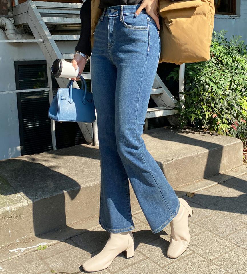 裏起毛フレアデニムパンツ・全1色・t70798 レディース 【pt】 ボトムス ロング ロングパンツ デニム 裏起毛 フレア デニムパンツ スリム フィット タイト 美脚 体型カバー 着痩せ 長足 春 秋 冬 韓国ファッション ハイホリHIHOLLI