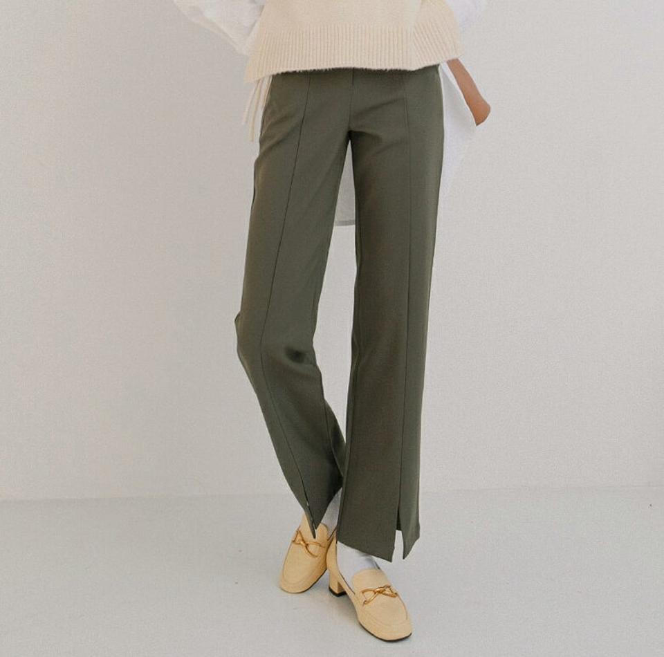 裏起毛フロントスリットスラックス・全2色・t65242 レディース 【pt】韓国ファッション ボトムス パンツ ロング ロングパンツ スラックスパンツ スラックス 裏起毛 スリット ロング丈 無地 足長 細身 着痩せ シンプル 秋 冬 NIJU