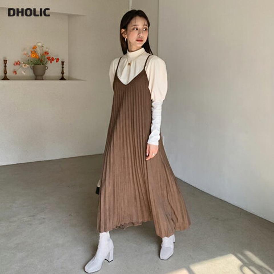ストラップ付プリーツキャミワンピース・全2色・b58383 レディース 【ops】韓国ファッション ワンピース ロング ロングワンピース Vネック ストラップ付 プリーツ キャミワンピース ロング丈 ストレート シンプル フェミニン 体型カバー 秋 冬