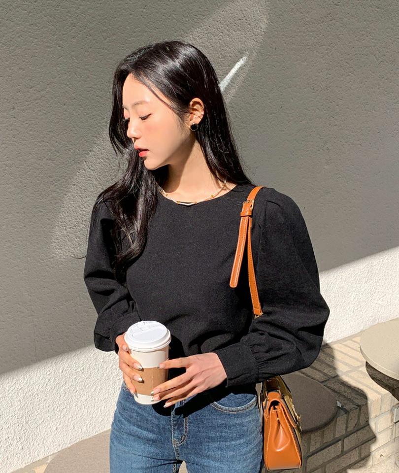 ラウンドパフブラウス・全3色・t63050 レディース 【bl】韓国ファッション トップス ブラウス 長袖 ラウンドネック パフスリーブ カフス 大人 上品 フリル 無地 ベーシック シンプル フェミニン 体型カバー ガーリー カジュアル 秋 冬