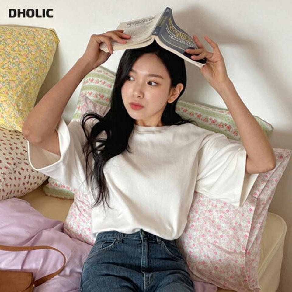 起毛サイドスリット半袖Tシャツ・全3色・t01192 レディース 【tops】韓国ファッション トップス Tシャツ 半袖 ラウンドネック 起毛 スリット ルーズ フェミニン 体型カバー シンプル ガーリー カジュアル ベーシック 無地 秋 冬 NIJU