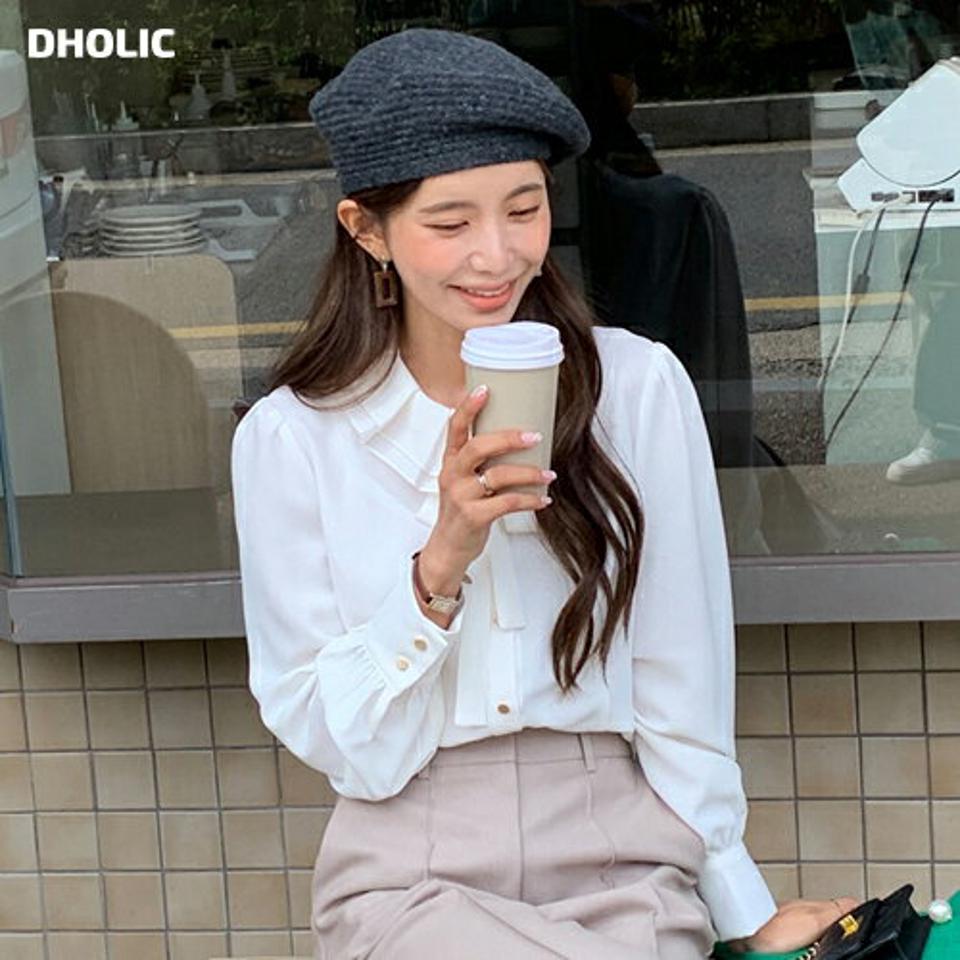 【マラソン特価】≪人気商品再入荷≫ストラップ付フリルネックブラウス・全3色・b65288 レディース 【bl】韓国ファッション トップス ブラウス 長袖 リルネック ストラップ付 大人 上品 無地 ベーシック シンプル フェミニン ガーリー カジュアル 秋 冬 セール