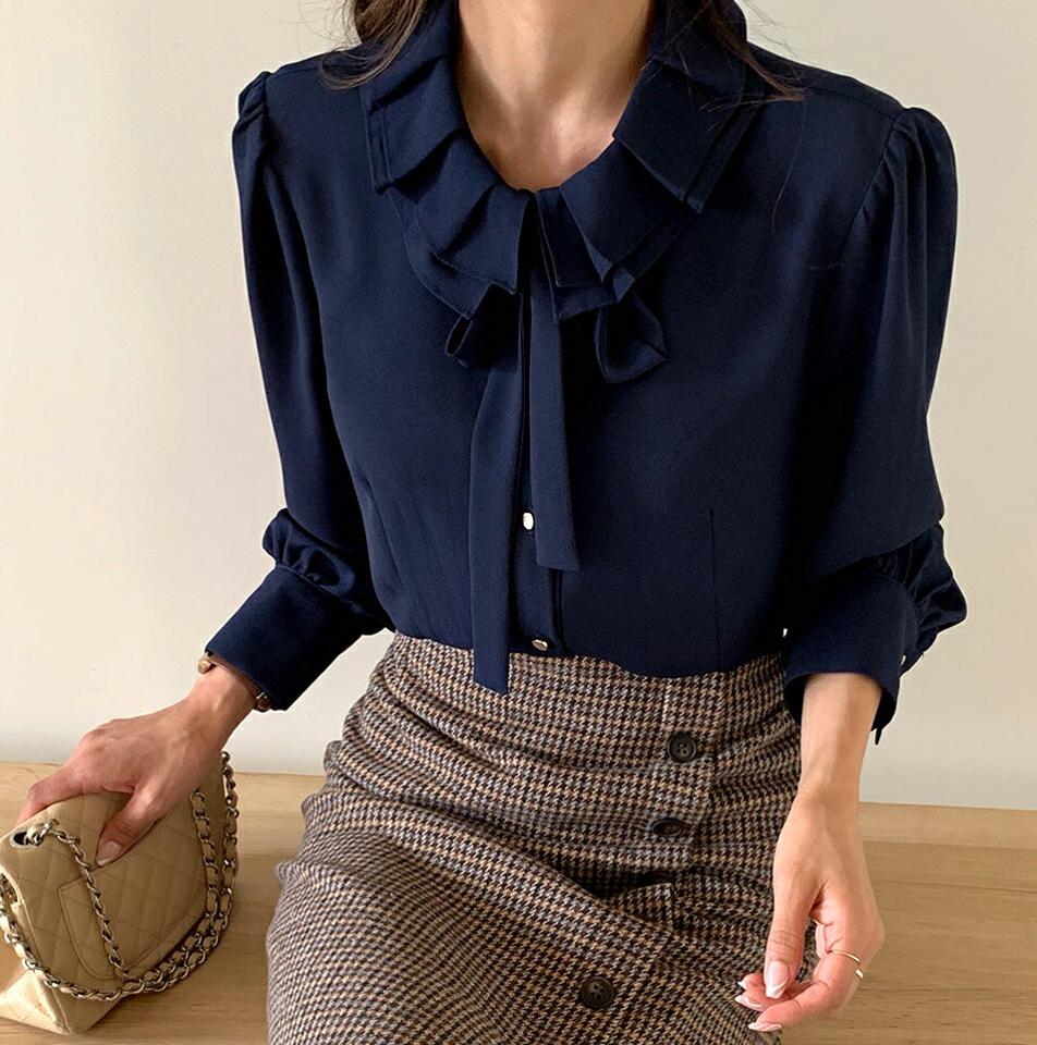 【マラソン特価】≪人気商品再入荷≫ストラップ付フリルネックブラウス・全3色・b65288 レディース 【bl】韓国ファッション トップス ブラウス 長袖 リルネック ストラップ付 大人 上品 無地 ベーシック シンプル フェミニン ガーリー カジュアル 秋 冬 セール