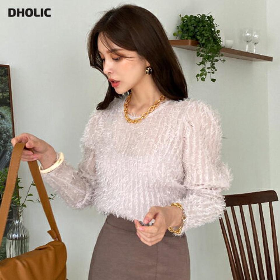 ファータッチシアーブラウス・全2色・t00186 レディース 【bl】 トップス ブラウス 長袖 ラウンドネック ファー シアー 透け感 カジュアル 大人 フェミニン 春 秋 冬 韓国ファッション ハイホリHIHOLLI