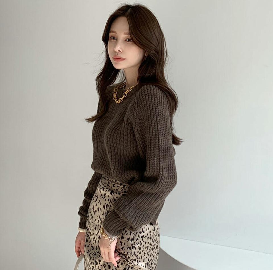 リボンバックスリットクロップドニット・全2色・t00192 レディース 【tops】 トップス ニット 長袖 リボン バックスリット クロップド ラウンドネック ルーズ ゆったり カジュアル 体型カバー 秋 冬 韓国ファッション ハイホリHIHOLLI