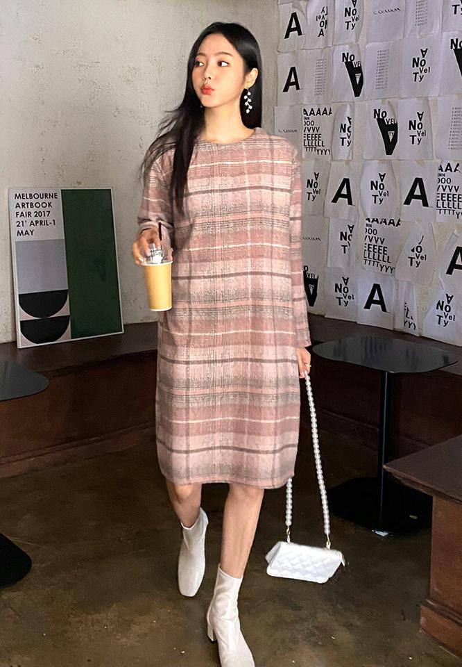 即日配送 ツイードミディワンピース・全3色・t66142 レディース 【ops】韓国ファッション ワンピース ミディ ミディワンピース 長袖 ラウンドネック ツイード ストレート 大人 ミディグ丈 シンプル フェミニン 体型カバー 秋 冬