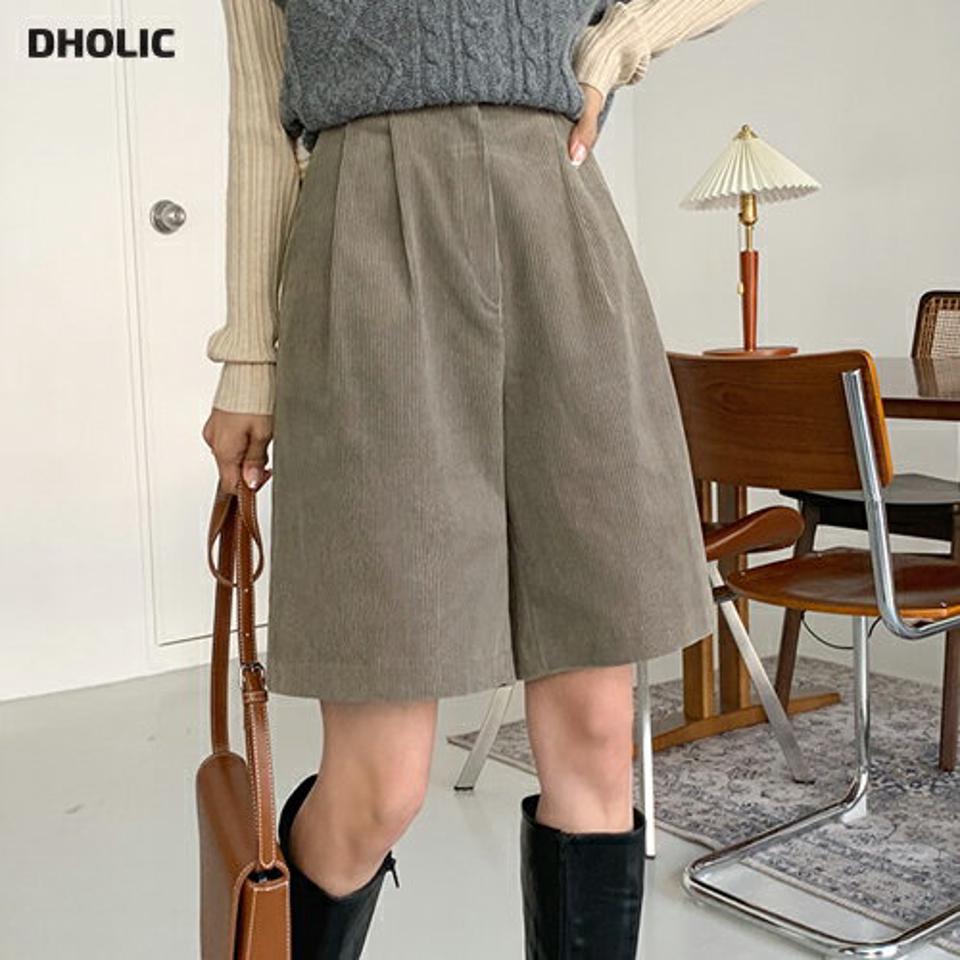 コーディロイハーフパンツ・全3色・t65372 レディース 【pt】韓国ファッション ボトムス ハーフ ハーフパンツ レザー調 コーディロイ ツータック 無地 シンプル ベーシック 体型カバー 足長 美脚 フェミニン デイリー 秋 冬