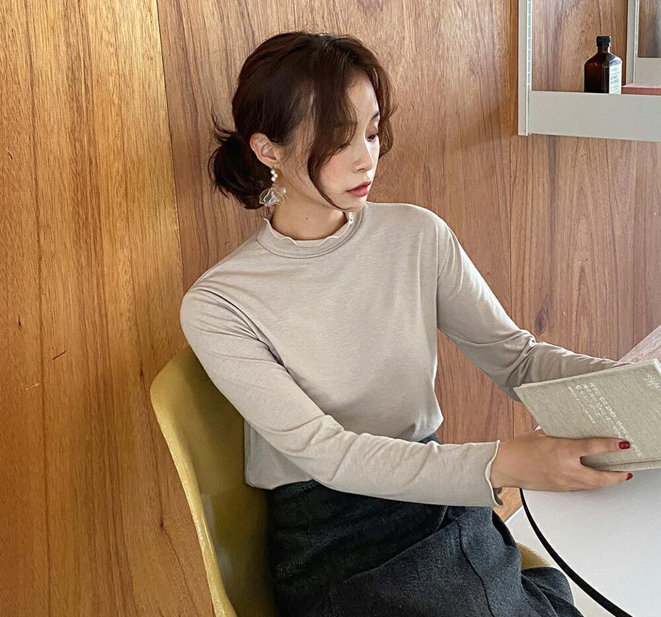 裏起毛ウェーブTシャツ・全4色・t65352 レディース 【tops】韓国ファッション トップス Tシャツ 大人 長袖 ハーフネック 裏起毛 ウェーブ 無地 ベーシック シンプル カジュアル スリム 体型カバー 細身 フェミニン デイリー 上品 秋 冬