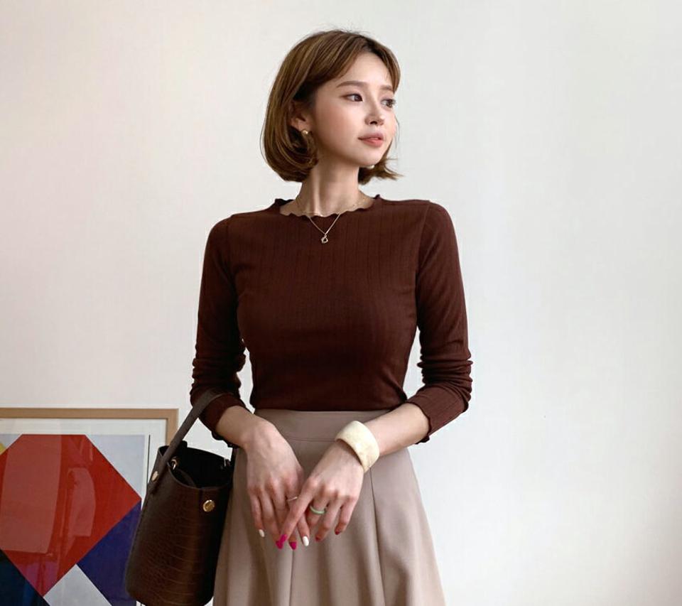 ウェーブリブTシャツ・全4色・e64659 レディース 【tops】韓国ファッション トップス Tシャツ 大人 長袖 ラウンドネック ウェーブ リブ メロウ シンプル カジュアル スリム フェミニン デイリー 上品 秋 冬228