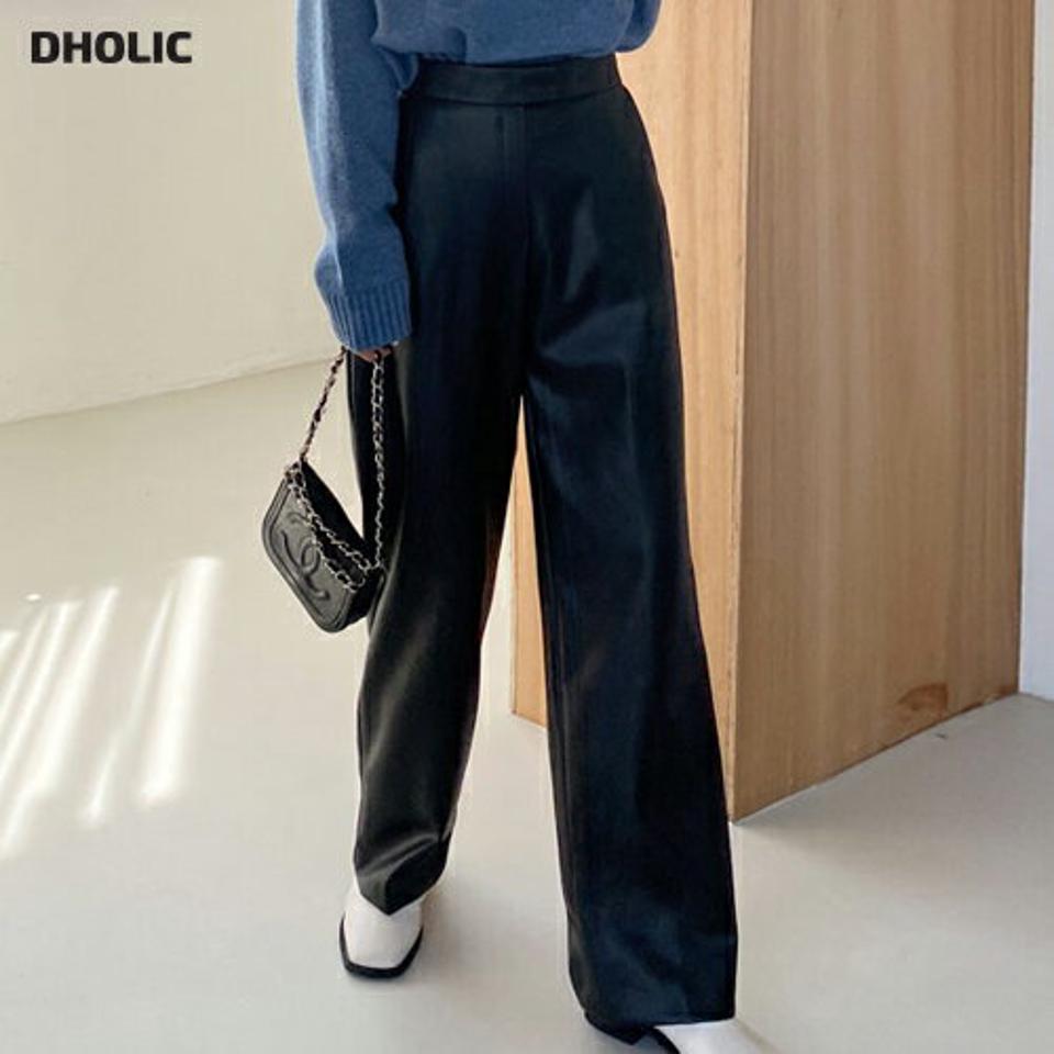 即日配送 裏起毛レザー調ワイドパンツ・全1色・t65716 レディース 【pt】韓国ファッション ボトムス ロング ロングパンツ 裏起毛 レザー調 ワイドパンツ ロング丈 ストレート 体型もカバー カジュアル 足長 無地 ベーシック シンプル 秋 冬