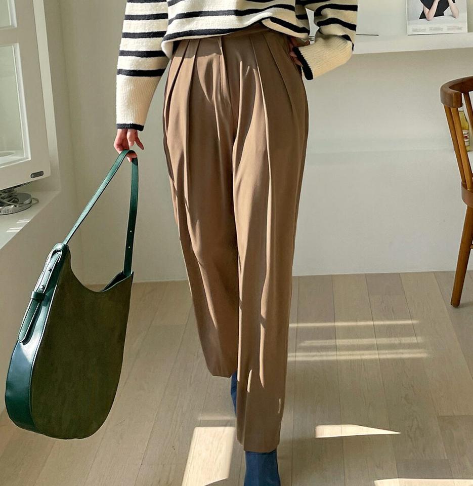 ワイドツータックスラックス・全2色・70880 レディース 【pt】スラックス パンツ ズボン ロングパンツ 単色 無地 シンプル タック ワイド ベーシック 大人 オフィスカジュアル ハイウエスト 秋 冬 韓国ファッション ハイホリHIHOLLI