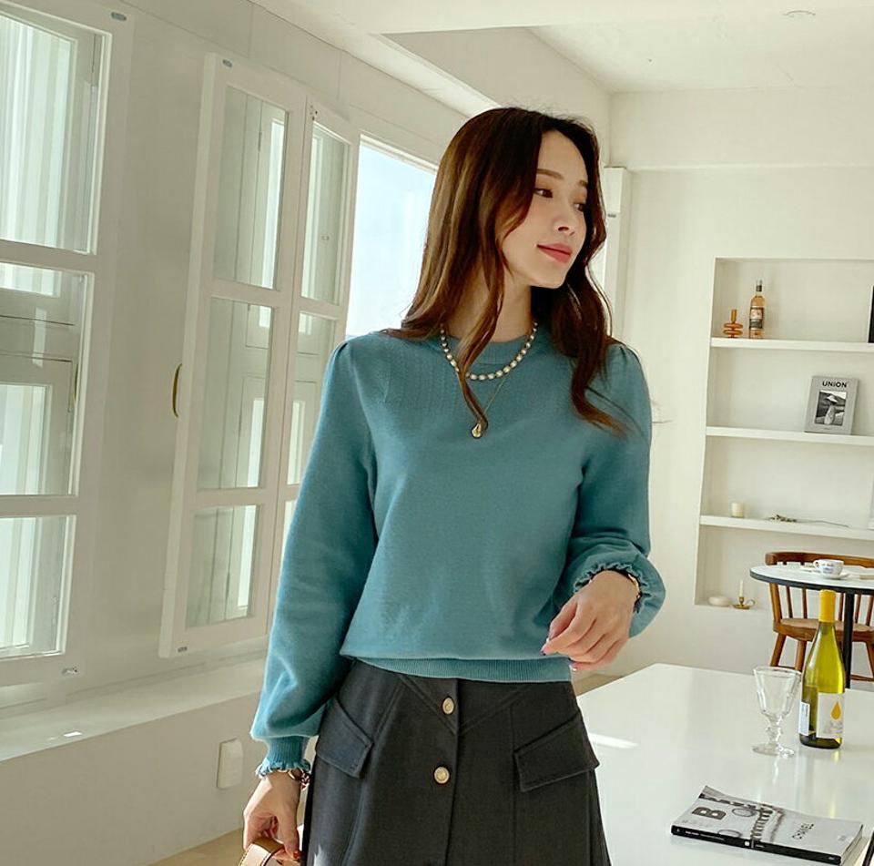 【只今10%OFF】フリルスリーブラウンドニット・全4色・b70867 レディース 【tops】トップス ニット 長袖 フリル タック 単色 かわいい 可愛い 大人 カラーニット シンプル ニットトップス 秋 冬 韓国ファッション ハイホリHIHOLLI【ニットセール】