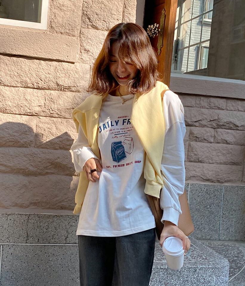 BREADレタリングTシャツ・全3色・b65725 レディース 【tops】韓国ファッション トップス Tシャツ 大人 長袖 ラウンドネック レタリング ロゴ スウェット風 シンプル カジュアル ルーズ 体型カバー 細身 フェミニン デイリー 上品 秋 冬