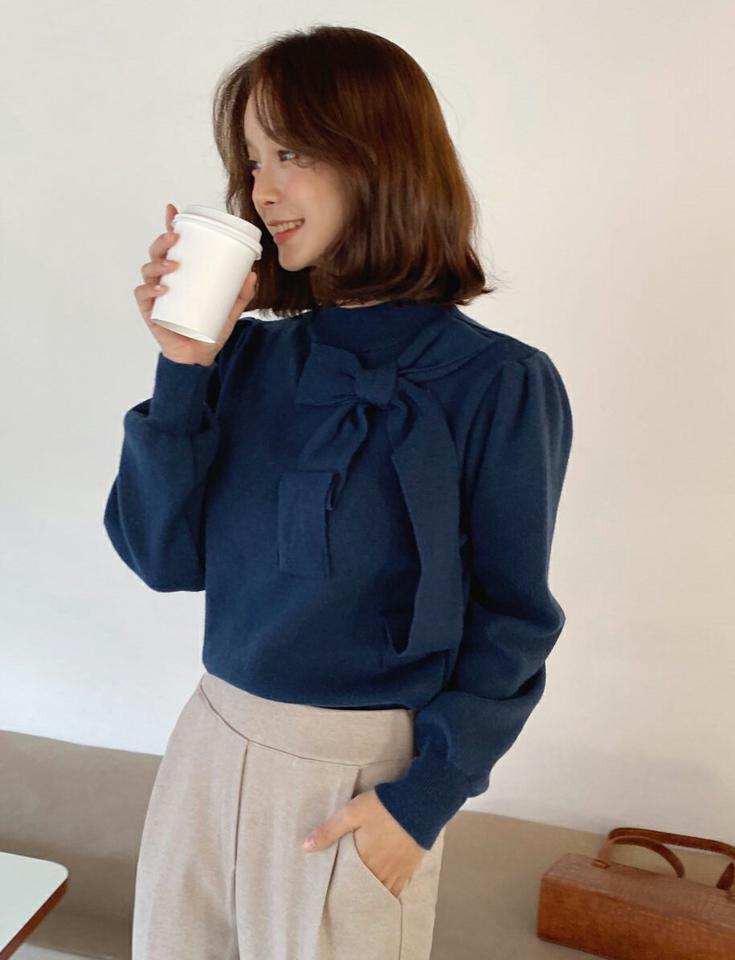 リボンハーフネックニット・全2色・b65750 レディース 【tops】韓国ファッション トップス ニット 年上 大人 長袖 ハーフネック リボン 無地 シンプル カジュアル ルーズ フェミニン デイリー カラーニット モックネック 上品 秋 冬