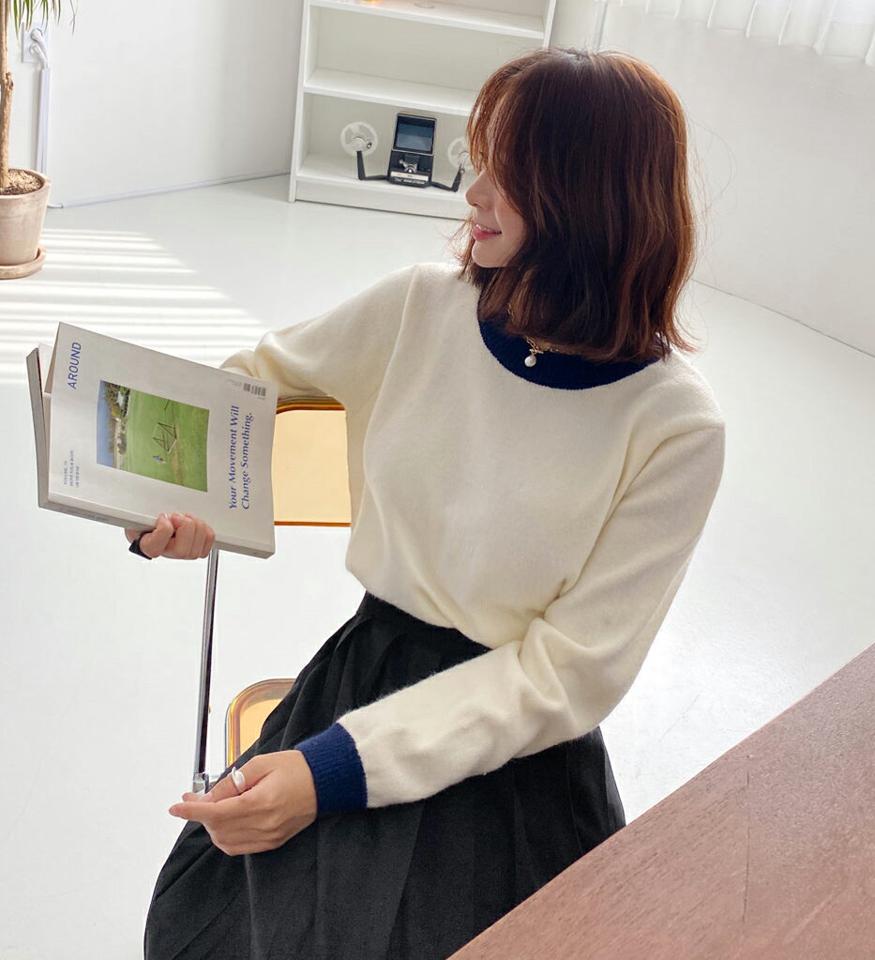 配色ラインラウンドニット・全3色・b65728 レディース 【tops】韓国ファッション トップス ニット 大人 長袖 ラウンドネック 配色 シンプル カジュアル 体型カバー ルーズ フェミニン デイリー 上品 秋 冬