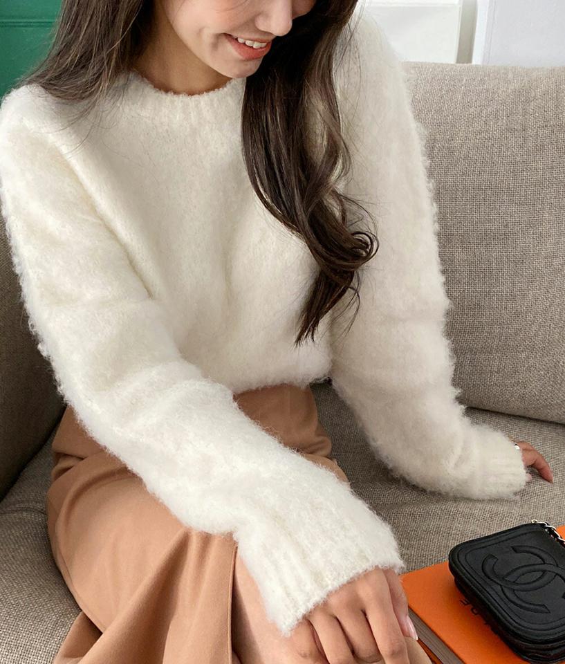 【10%OFF】ウール混ソフトニット・全3色・b65733 レディース 【tops】韓国ファッション トップス ニット 年上 大人 長袖 ラウンドネック ウール混 ソフトニット カラーニット 無地 ベーシック シンプル パステル ふわふわ フェミニン もこもこ 上品 秋 冬 旬セール