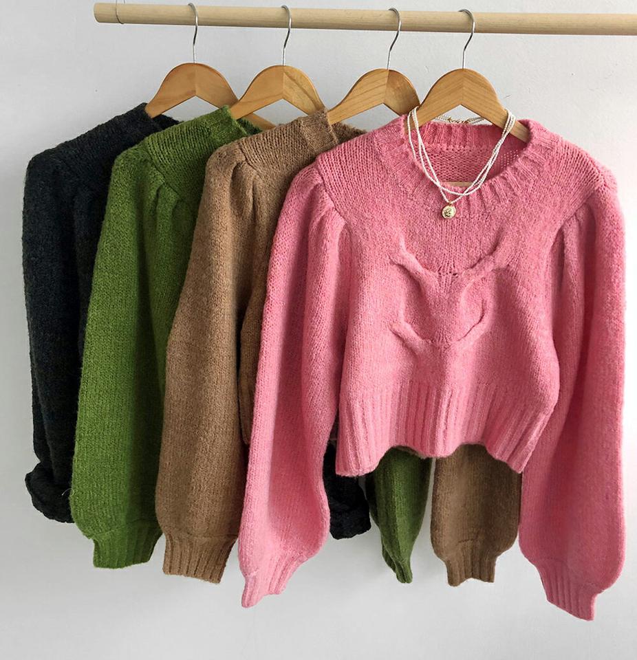 パフスリーブクロップドニット・全4色・b00551 レディース 【tops】トップス ニット 長袖 パフ袖 パフスリーブ クロップド丈 ニットトップス カジュアル 単色 シンプル 秋 冬 韓国ファッション ハイホリHIHOLLI
