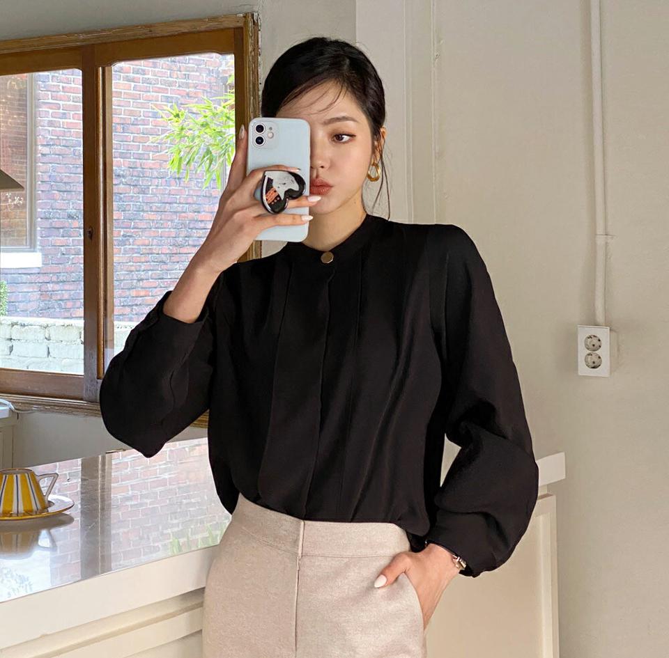 【10%OFF】ゴールドワンボタンブラウス・全4色・b58426 レディース 【bl】韓国ファッション トップス ブラウス 長袖 バンドカラー カフス 大人 上品 ボタン 無地 ベーシック シンプル フェミニン 体型カバー ガーリー カジュアル 秋 冬【blセール】