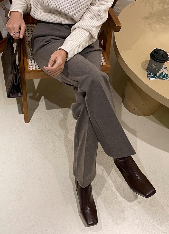 裏起毛セミフレアスラックスパンツ・全3色・t58450 レディース 【pt】韓国ファッション ボトムス ロング ロングパンツ スラックスパンツ スラックス 裏起毛 セミフレア ロング丈 ストレート 無地 シンプル 体型カバー 足長 美脚 秋 冬