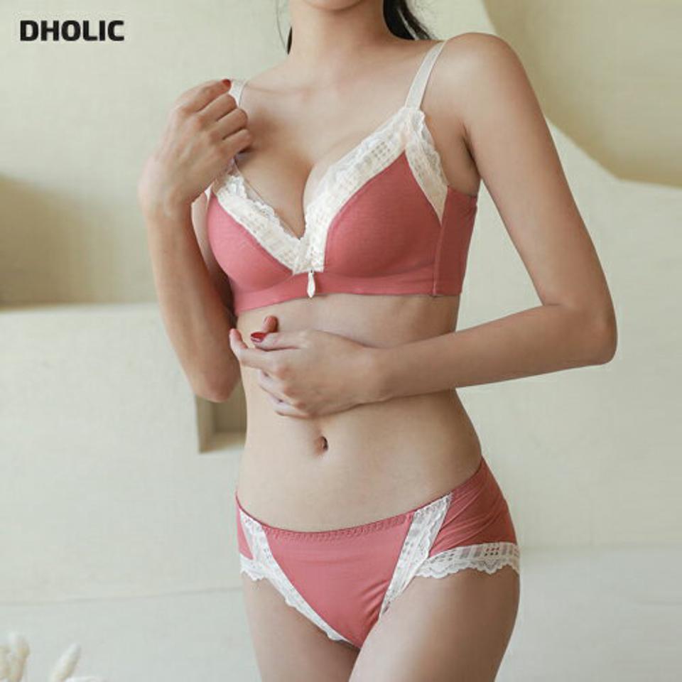 配色レース三角ブラ&ショーツSET・全3色・e44847 レディース 【uw】韓国ファッション ランジェリー 下着 セット ブラジャー ブラ ショーツ パンツ 配色 レース 三角ブラ パッドー レースヘム 大人 ソフトワイヤー シンプル 秋 冬