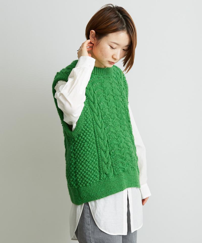 ○ケーブル×透かし編みハンドニットベスト（cardo fabrica）
