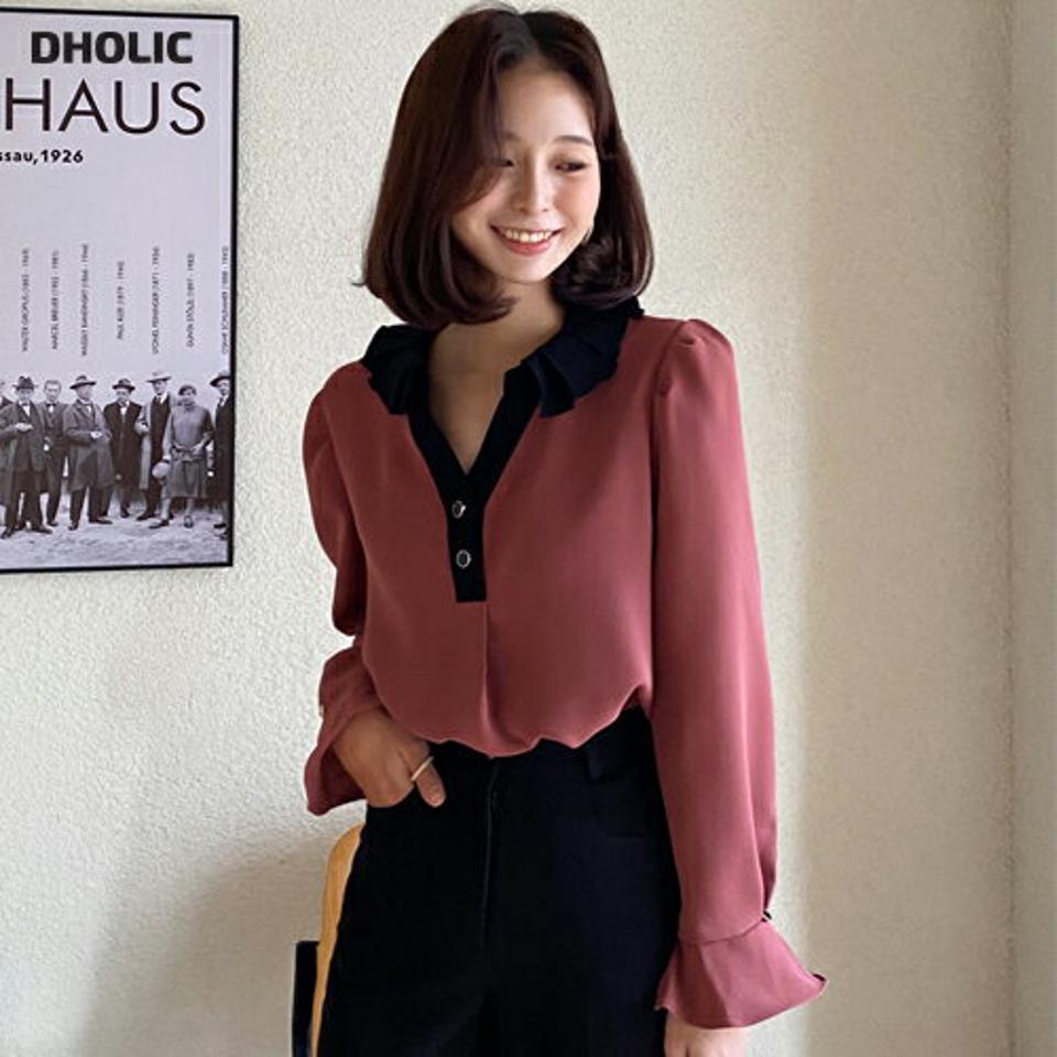 プリーツ配色カラーブラウス・全4色・t66169 レディース 【bl】韓国ファッション トップス ブラウス 長袖 カラーネック プリーツ カフス スリット フェミニン メリハリ ボタン ギャザー 配色 シンプル 体型カバー ガーリー カジュアル 秋 冬