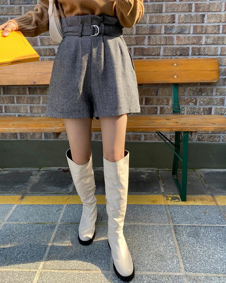 ベルト付ヘリンボーンハーフパンツ・全2色・t66190 レディース 【pt】韓国ファッション ボトムス ハーフ ハーフパンツ ベルト付 ヘリンボーン ハーフ丈 ワイド 無地 シンプル 体型カバー 足長 美脚 フェミニン デイリー カジュアル 秋 冬